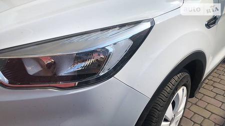 Ford Kuga 2017  випуску Київ з двигуном 1.5 л бензин позашляховик механіка за 16200 долл. 
