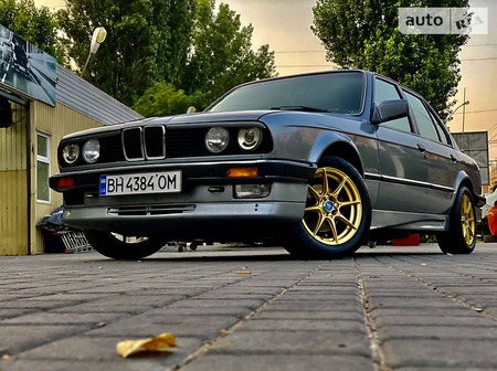 BMW 325 1986  випуску Одеса з двигуном 2.7 л бензин седан механіка за 5800 долл. 