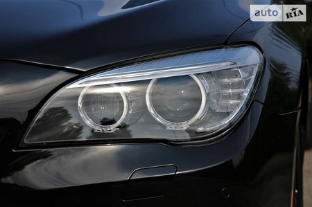 BMW 740 2015  випуску Харків з двигуном 3 л бензин седан автомат за 23500 долл. 