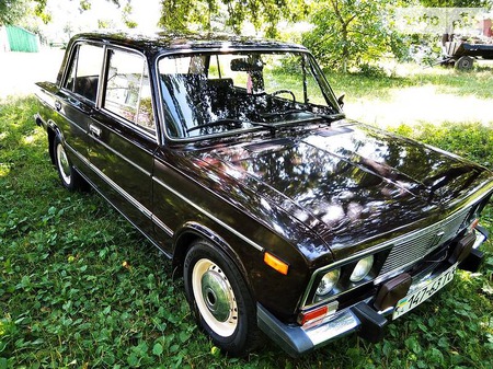 Lada 2106 1987  випуску Луцьк з двигуном 1.3 л бензин седан механіка за 1850 долл. 