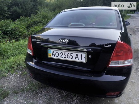 KIA Cerato 2007  випуску Ужгород з двигуном 1.6 л бензин седан механіка за 5600 долл. 