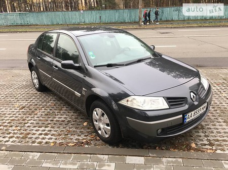 Renault Megane 2006  випуску Київ з двигуном 1.6 л бензин седан автомат за 5800 долл. 