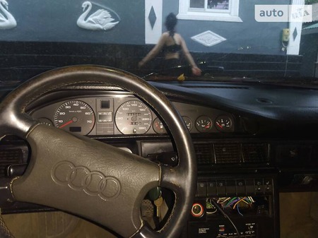 Audi 100 1988  випуску Чернівці з двигуном 2.2 л бензин універсал механіка за 2200 долл. 