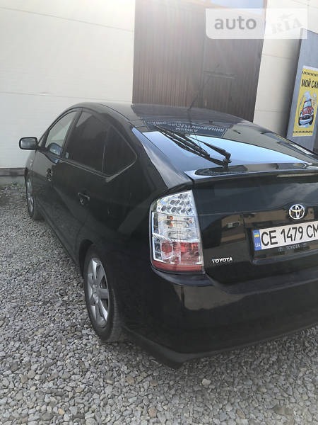 Toyota Prius 2008  випуску Чернівці з двигуном 1.5 л гібрид універсал автомат за 7500 долл. 