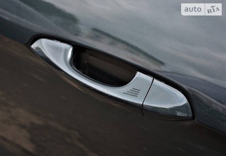 Ford Mustang 2015  випуску Київ з двигуном 3.7 л бензин кабріолет автомат за 20800 долл. 
