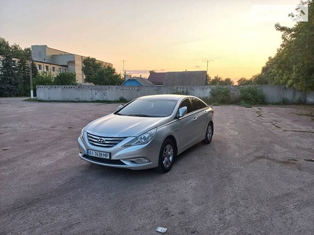 Hyundai Sonata 2012  випуску Київ з двигуном 2 л газ седан  за 8500 долл. 