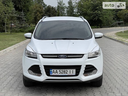 Ford Kuga 2014  випуску Дніпро з двигуном 2 л дизель позашляховик автомат за 14300 долл. 