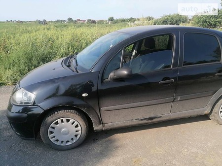 Citroen C3 2006  випуску Запоріжжя з двигуном 1.4 л бензин хэтчбек механіка за 2200 долл. 