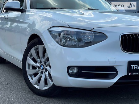 BMW 120 2011  випуску Київ з двигуном 2 л дизель хэтчбек автомат за 11500 долл. 