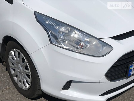 Ford B-Max 2014  випуску Харків з двигуном 1 л бензин хэтчбек механіка за 8300 долл. 