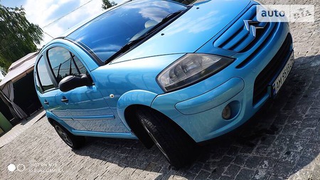 Citroen C3 2005  випуску Житомир з двигуном 1.4 л бензин хэтчбек механіка за 4100 долл. 