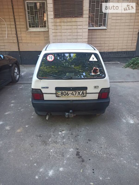 Fiat Uno 1990  випуску Харків з двигуном 1.7 л дизель хэтчбек механіка за 900 долл. 