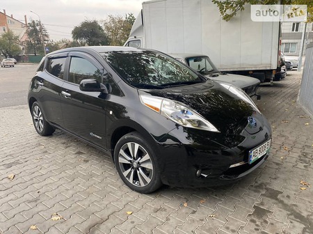 Nissan Leaf 2015  випуску Вінниця з двигуном 0 л електро хэтчбек автомат за 10900 долл. 