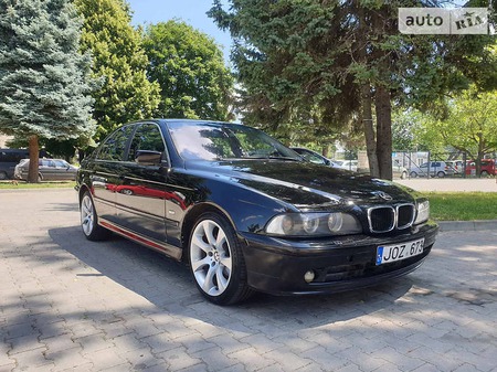 BMW 525 2002  випуску Чернівці з двигуном 2.5 л дизель седан механіка за 2750 долл. 