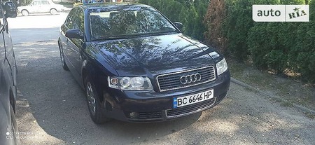 Audi A4 Limousine 2001  випуску Львів з двигуном 2 л  седан механіка за 5700 долл. 