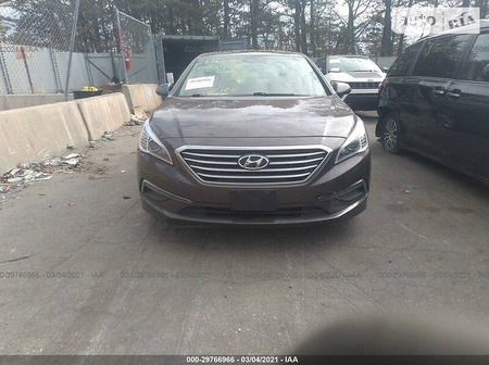 Hyundai Sonata 2015  випуску Хмельницький з двигуном 0 л бензин седан автомат за 8500 долл. 