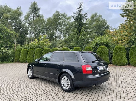 Audi A4 Limousine 2002  випуску Львів з двигуном 2 л  універсал автомат за 2100 долл. 