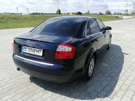 Audi A4 Limousine 2003  випуску Львів з двигуном 1.6 л бензин седан механіка за 6300 долл. 