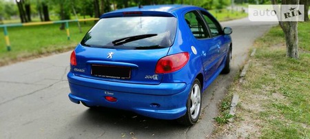 Peugeot 206 2007  випуску Рівне з двигуном 1.4 л бензин хэтчбек механіка за 4450 долл. 