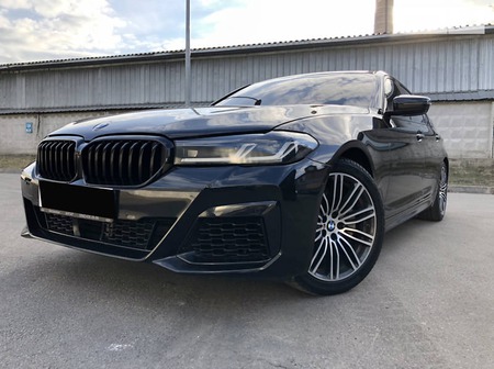 BMW 540 2017  випуску Київ з двигуном 3 л бензин седан автомат за 49999 долл. 