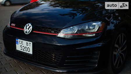 Volkswagen Golf GTI 2016  випуску Чернівці з двигуном 2 л бензин хэтчбек автомат за 13500 долл. 