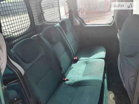 Citroen Berlingo 2004  випуску Рівне з двигуном 1.6 л бензин седан механіка за 4100 долл. 