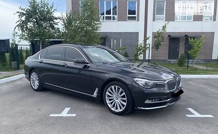 BMW 730 2016  випуску Київ з двигуном 2 л бензин седан автомат за 49900 долл. 