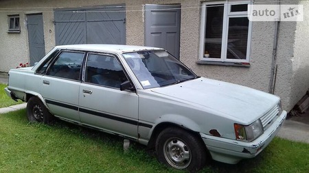 Toyota Vista 1987  випуску Івано-Франківськ з двигуном 1.8 л бензин седан механіка за 1000 долл. 