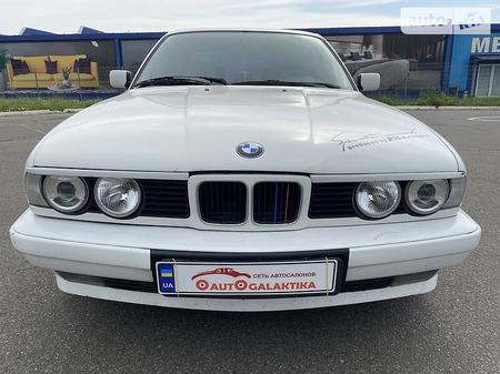 BMW 520 1993  випуску Одеса з двигуном 2 л бензин седан механіка за 2999 долл. 