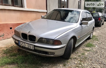 BMW 525 1999  випуску Чернівці з двигуном 2.5 л дизель седан механіка за 1150 долл. 