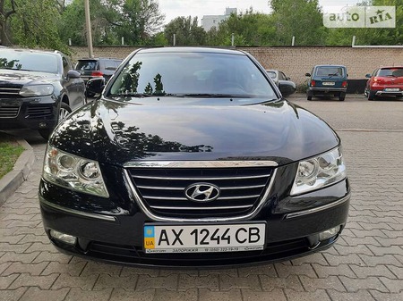 Hyundai Sonata 2009  випуску Запоріжжя з двигуном 2 л  седан автомат за 10500 долл. 