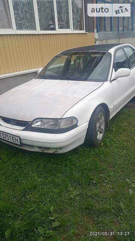 Hyundai Sonata 1994  випуску Хмельницький з двигуном 2 л  седан  за 1700 долл. 