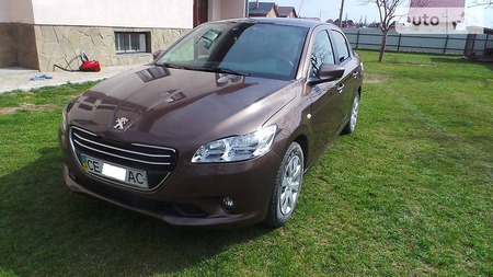 Peugeot 301 2013  випуску Чернівці з двигуном 1.2 л бензин седан механіка за 9500 долл. 