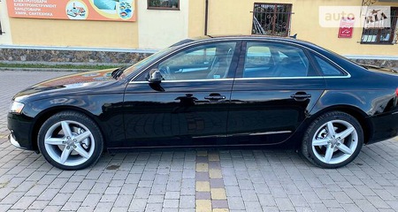 Audi A4 Limousine 2010  випуску Львів з двигуном 2 л бензин седан автомат за 10700 долл. 