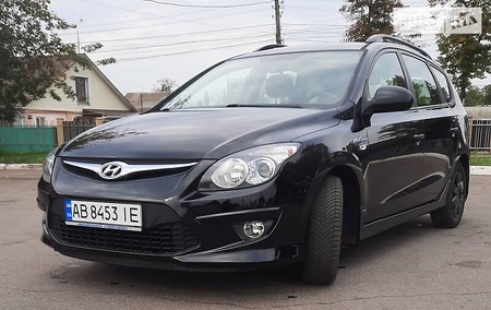 Hyundai i30 2011  випуску Вінниця з двигуном 1.6 л бензин універсал механіка за 7500 долл. 