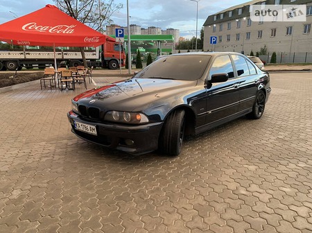 BMW 540 2001  випуску Київ з двигуном 4.4 л бензин седан автомат за 6200 долл. 