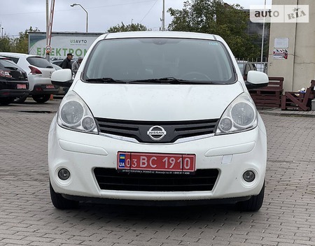 Nissan Note 2011  випуску Рівне з двигуном 0 л бензин універсал механіка за 5999 долл. 