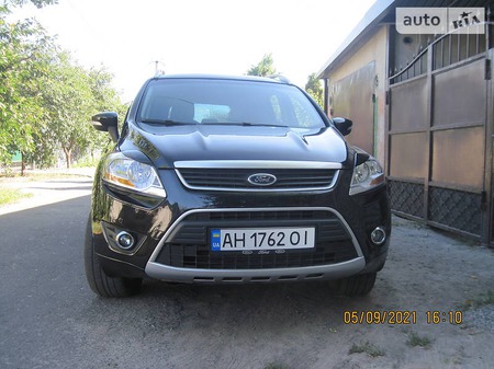 Ford Kuga 2012  випуску Запоріжжя з двигуном 2 л дизель позашляховик  за 9200 долл. 