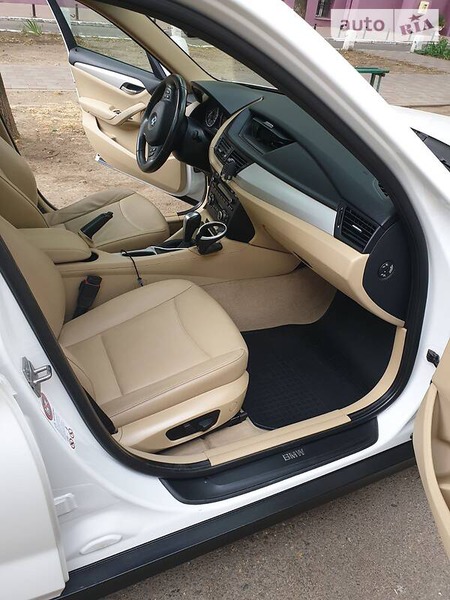 BMW X1 2011  випуску Одеса з двигуном 2 л бензин універсал автомат за 14500 долл. 