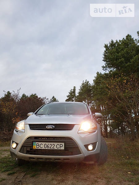 Ford Kuga 2012  випуску Львів з двигуном 2 л дизель позашляховик механіка за 14500 долл. 
