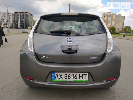 Nissan Leaf 2016  випуску Харків з двигуном 0 л електро седан автомат за 13300 долл. 