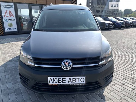 Volkswagen Caddy 2016  випуску Львів з двигуном 2 л дизель універсал автомат за 13800 долл. 