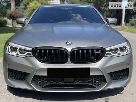 BMW M5 2018  випуску Дніпро з двигуном 4.4 л бензин седан автомат за 73000 долл. 
