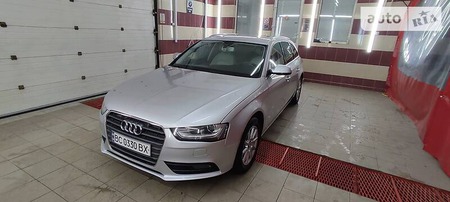 Audi A4 Limousine 2013  випуску Львів з двигуном 2 л дизель універсал автомат за 15100 долл. 