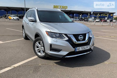 Nissan Rogue 2017  випуску Харків з двигуном 2.5 л бензин позашляховик автомат за 16700 долл. 