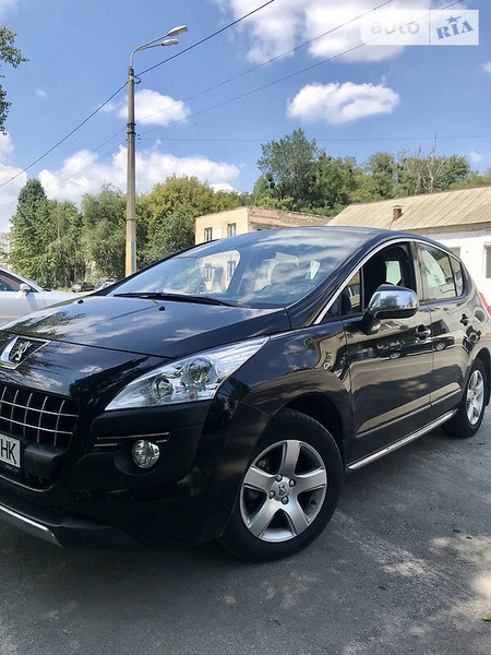 Peugeot 3008 2011  випуску Харків з двигуном 1.6 л дизель позашляховик  за 11300 долл. 