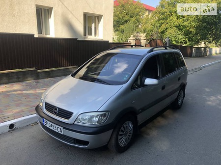 Opel Zafira Tourer 2000  випуску Чернівці з двигуном 2 л дизель мінівен механіка за 1650 долл. 