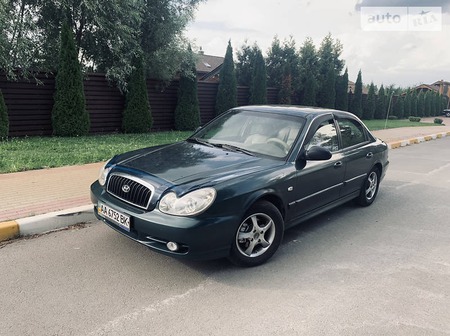 Hyundai Sonata 2003  випуску Київ з двигуном 2 л бензин седан механіка за 3250 долл. 