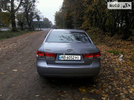 Hyundai Sonata 2008  випуску Вінниця з двигуном 2 л бензин седан механіка за 8200 долл. 