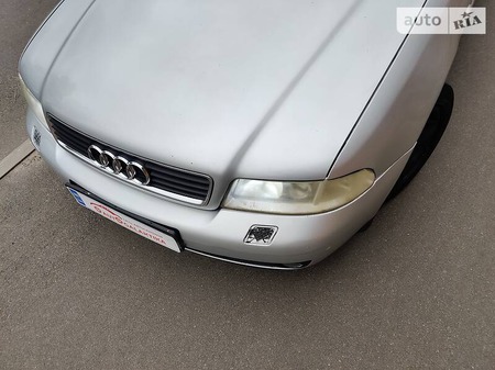 Audi A4 Limousine 1999  випуску Одеса з двигуном 1.8 л бензин седан механіка за 2990 долл. 